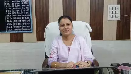 आंवला: आंवला में नई एसडीएम विदुषी सिंह ने संभाला पद, एन राम का हरदोई में हुआ स्थानांतरण