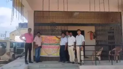 बैरिया: सामुदायिक स्वास्थ्य केंद्र बैरिया में वेक्टर जनित रोगों से बचाव के लिए स्वास्थ्य कर्मियों का प्रशिक्षण