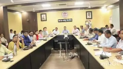 ग्यारसपुर: जिले की शासकीय उचित मूल्य की दुकानों पर हितग्राहियों को परेशानी न हो, कलेक्टर ने दिए निर्देश