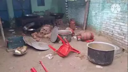गुन्नौर: गांव डरौली में बरात चढ़त के दौरान दूल्हा-दुल्हन पक्ष में मारपीट, पुलिस टीम पर हमला, 4 पुलिसकर्मी घायल