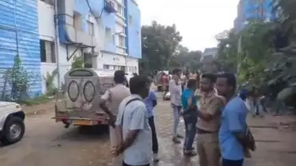 বহরমপুর: নওদায় পারিবারিক জমি বিবাদকে কেন্দ্র করে বোমার আঘাতে মৃত্যু ব্যক্তির, বহরমপুর মর্গে সম্পন্ন হল ময়নাতদন্ত