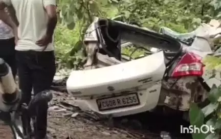 देवरी: परसटोला गावाजवळ कारची झाडाला धडक दोघांचा जागीच मृत्यू तर एक गंभीर जखमी