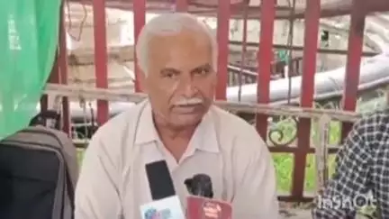 हुज़ूर: रीवा: ब्लैक लिस्टेड मीटर रीडरों के धरने के 15वें दिन समर्थन में पहुंचे मीटर रीडर संघ के प्रदेश अध्यक्ष