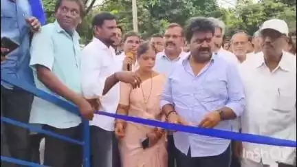శ్రీకాకుళం: మెట్టక్కివలసలో గాంధీనగర్ కాలనీలో అంబేద్కర్ విగ్రహావిష్కరణ చేసిన ఆముదాలవలసి ఎమ్మెల్యే కూన రవికుమార్