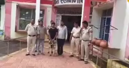 स्लीमनाबाद: स्लीमनाबाद में सनसनीखेज लूट का पुलिस ने किया खुलासा, तीन आरोपी गिरफ्तार