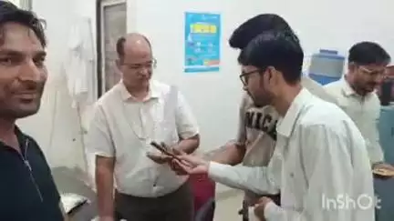 बारां: समिति ने शहीद राजमल मीणा चिकित्सालय पहुंचकर राष्ट्रीय चिकित्सक दिवस पर चिकित्सकों का सम्मान किया