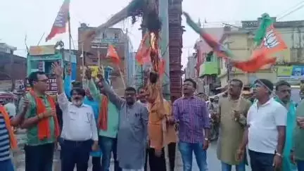 गोड्डा: गोड्डा में भाजपा ने झारखंड के मुख्यमंत्री का भोगनाडीह आदिवासियों पर कार्रवाई का विरोध जताया