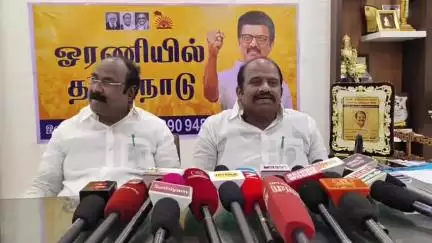 கள்ளக்குறிச்சி: "ஒரணியில் தமிழ்நாடு, பாஜகவை நாட்டை விட்டு வெளியேற்றும் யுக்தி" - தெற்கு மாவட்ட திமுக அலுவலகத்தில் ரிஷிவந்தியம் MLA பேட்டி
