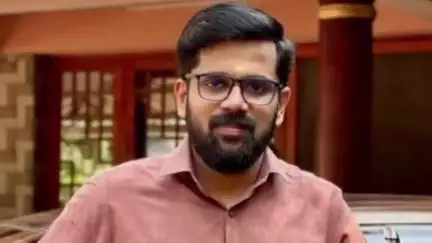 തൃശൂർ: അധ്യാപകനെ നഗരത്തിലെ സ്റ്റുഡിയോ ഫ്ലാറ്റിൽ തൂങ്ങിമരിച്ച നിലയിൽ കണ്ടെത്തി