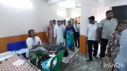 বর্ধমান ১: পূর্ব বর্ধমান জেলা মহিলা তৃণমূল কংগ্রেসের উদ্যোগে কালিবাজার জেলা কার্যালয়ে স্বেচ্ছায় রক্তদান শিবির উপস্থিত বিধায়ক