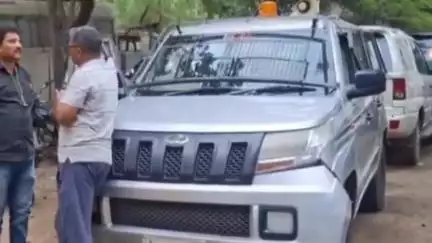 शिवाजीनगर पोलीस ठाणे हद्दीतून अवैध रिवाल्वर सह तिघांना पोलिसांनी ताब्यात घेतले
