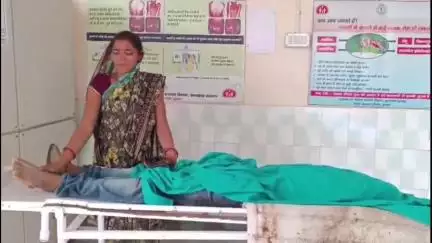 दुमका: लकड़ापहाड़ी के पास अज्ञात वाहन की टक्कर से साइकिल चालक की हुई मौत, दुमका में किया गया शव का पोस्टमार्टम