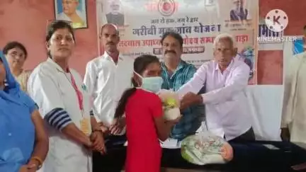 खानपुर: बैसार गाँव के राजीव गांधी सेवा केंद्र में पंडित दीनदयाल उपाध्याय अंत्योदय संबल पखवाड़ा के तहत शिविर का आयोजन किया गया