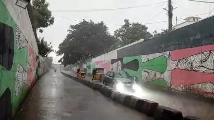 కర్నూలు: కర్నూలులో మోస్తరు నుంచి భారీ వర్షాలు .. మరో రెండు రోజులు పాటు మోస్తరు వర్షాలు కర్నూల్ వాతావరణ శాఖ వెల్లడి