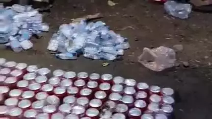 शामगढ़: शामगढ़ चंदवासा चौकी द्वारा शराब को लेकर दो बड़ी कार्रवाई, देसी-विदेशी शराब पकड़ी, कार पलटी