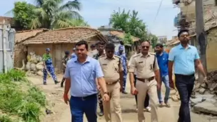बेनीपुर मुहर्रम पर्व शांतिपूर्ण संपन्न कराने को लेकर प्रशासन द्वारा पोहद्दी गांव में शांति समिति की बैठक आयोजित की गई है