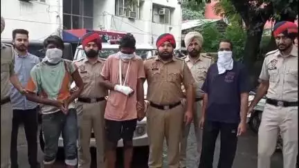 ਐਸਏਐਸ ਨਗਰ ਮੁਹਾਲੀ: ਲੁੱਟਾ ਖੋਹ ਕਰਨ ਵਾਲੇ ਤਿੰਨ ਸਨੈਚਰ ਮੁਹਾਲੀ ਫੇਸ ਇੱਕ ਪੁਲਿਸ ਨੇ ਕੀਤੇ ਗ੍ਰਿਫਤਾਰ