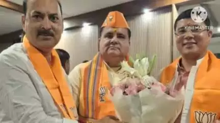 सल्ट: महेंद्र भट्ट को बीजेपी प्रदेश अध्यक्ष चुने जाने पर सल्ट विधायक और मंडलों के पदाधिकारियों ने जताई खुशी