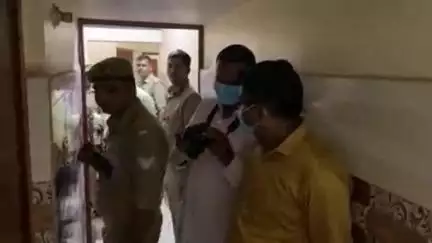 सिगरा थाना क्षेत्र के परेड कोठी स्थित पवन गेस्ट हाउस में किशोर ने लगाई फांसी, पुलिस जांच में जुटी