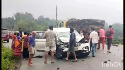 ತೀರ್ಥಹಳ್ಳಿ: ಬೇಗುವಳ್ಳಿ ಬಳಿ ಲಾರಿ- ಕಾರಿನ ನಡುವೆ ಅಪಘಾತ: ಓರ್ವ ಸಾವು, ಮತ್ತೋರ್ವ ಗಂಭೀರ