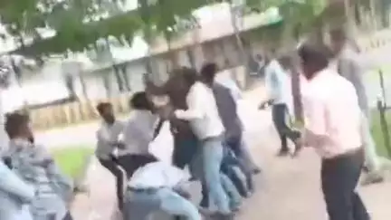 सीतामऊ: शासकीय आईटीआई कॉलेज में कर्मचारियों के बीच मामूली बात पर मारपीट, वीडियो वायरल