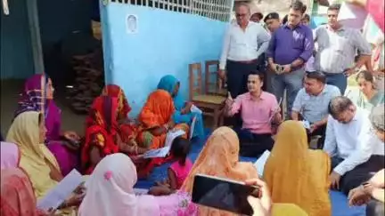 मधुबनी: डीएम आनंद शर्मा ने मतदाता सूची विशेष गहन पुनरीक्षण अभियान के कार्यों का जायजा लिया