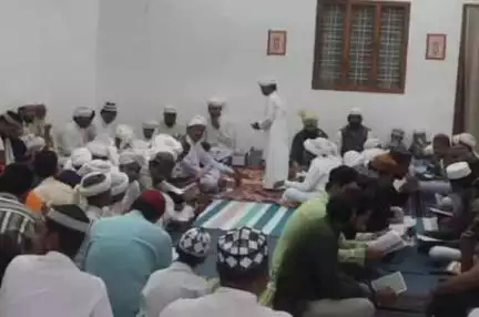 गाडरवारा: मुस्लिम समुदाय के लोगों ने नगर के अलग-अलग मस्जिदों में बैठक कर शांतिपूर्ण तरीक़े से मोहर्रम पर्व मनाने की अपील की