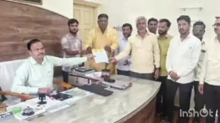 शिरुर अनंतपाळ: उपविभागीय अधिकारी कार्यालयात कोळी महासंघावतीने प्रमाणपत्र बाबत निवेदन