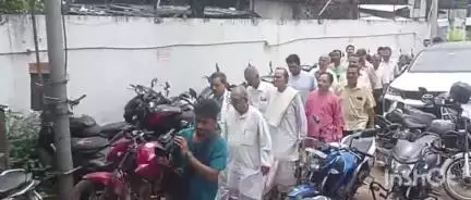 গুৱাহাটী: 'অসমৰ ব্ৰাহ্মণে পূৰ্বে খাইছিল নিষিদ্ধ মাংস',পুৰীৰ শংকৰাচাৰ্যৰ মন্তব্যক লৈ দিশপুৰ থানাত এজাৰৰ দাখিল অসমৰ ব্ৰাহ্মণ সমাজৰ