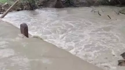 कोलारस: कोलारस में बारिश से बिगड़े हालात, जलभराव से जनजीवन प्रभावित, लोगों को जान का खतरा