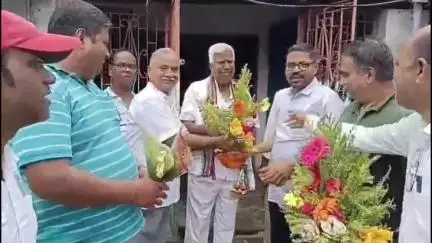 ଜଗତସିଂହପୁର: ଜିଲ୍ଲା କଂଗ୍ରେସ ପକ୍ଷରୁ ତୃତୀୟଥର ପାଇଁ ମନୋନୀତ ଜିଲ୍ଲା କଂଗ୍ରେସ ସଭାପତି ନଟବର ବାରିକଙ୍କୁ ସମ୍ବର୍ଦ୍ଧନା