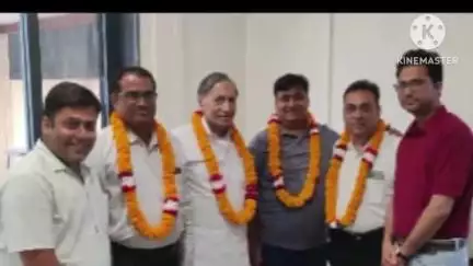 सीकर: पीसीसी चीफ डोटासरा से सीए दिवस पर सीए प्रकोष्ठ के पदाधिकारियों ने की मुलाकात