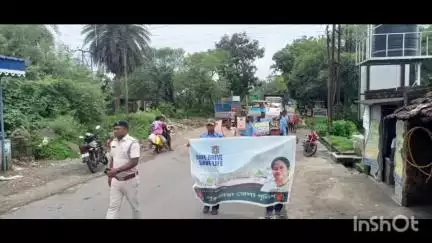 পুরুলিয়া ১: সেভ ড্রাইভ সেভ লাইফ কর্মসূচির মাধ্যমে পথ চলতি মানুষকে সচেতন বার্তা দিলেন টামনা থানার পুলিশ