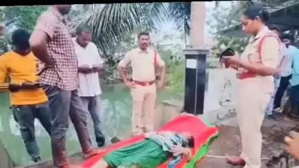 నరసాపురం: శ్రీహరిపేటలో పంట కాలువలో గుర్తుతెలియని మహిళ మృతదేహం లభ్యం