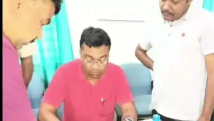 हज़ारीबाग: डॉक्टर्स डे पर चिकित्सक ₹3000 घूस लेते रंगेहाथ गिरफ्तार