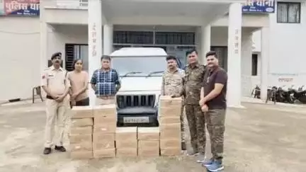लिधौरा: धामना मंजना रोड पर पुलिस ने बुलेरो वाहन से ₹93000 की 25 पेटी शराब की ज़ब्त