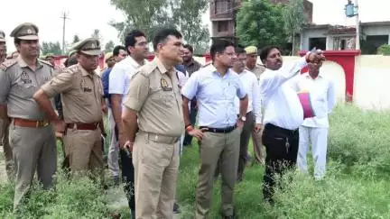 टांडा: मंगलवार को DM और SP ने तहसील टांडा क्षेत्र का किया निरीक्षण