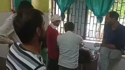 सरीला: चिकासी थाना क्षेत्र के इस्लामपुर गाँव में युवक ने जहरीले पदार्थ का सेवन कर किया आत्महत्या का प्रयास