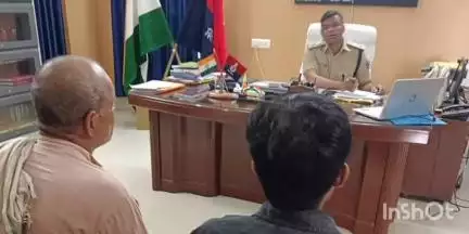 सुपौल: एसपी कार्यालय सुपौल में एसपी ने सुनी जनता की समस्या, दिया आश्वासन