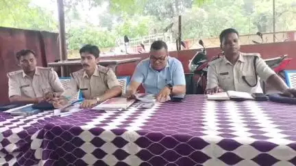 तोपचांची: हरिहरपुर थाना में मुहर्रम को लेकर शांति समिति की बैठक हुई, कई गणमान्य लोग रहे मौजूद