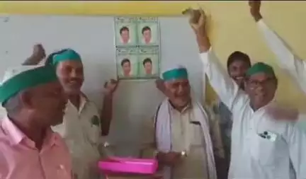 शोहरतगढ़: भारतीय किसान यूनियन अम्बावता द्वारा कृषि भवन परिसर में आयोजित किया गया राष्ट्रीय अध्यक्ष का जन्मदिवस कार्यक्रम