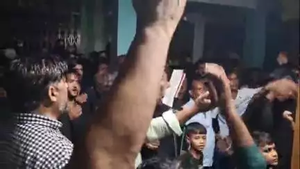 घोसी: बड़ागांव में चौथी मुहर्रम पर निकला जुलूस, कर्बला की याद में अंजुमनों ने की नौहाख्वानी