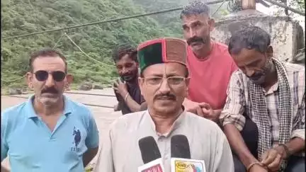 रेणुका: ग्राम लगनु को अलग पंचायत बनाने की मांग, ग्राम पंचायत संगड़ाह के उप प्रधान सतपाल सिंह तोमर मीडिया से हुए रूबरू