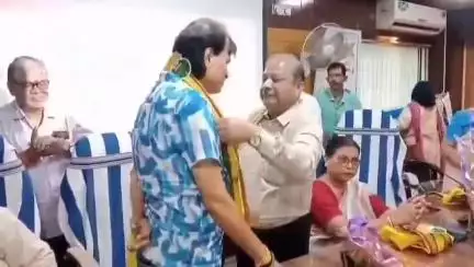 সালানপুর: আসানসোল পৌর নিগমে ডাক্তার দিবস পালন ও স্বাস্থ্য বিভাগে ট্রেনিং সভার আয়োজন