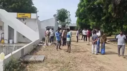 திருப்பூர் தெற்கு: திருப்பூர் விஜய் சாய் ஆலையில் பெயிண்டிங் வேலைக்கு வந்த நபர் கழிவு நீர் தொட்டியில் தவறி விழுந்து உயிரிழப்பு போலீசார் விசாரணை