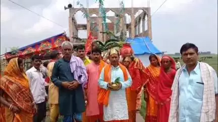 चेवाड़ा: मंगलवार को करंडे गांव के भगवती मंदिर प्रांगण में 24 घंटे का अखंड रामधुनी यज्ञ आयोजित किया गया