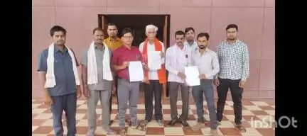बेमेतरा: शासकीय उच्चतर माध्यमिक विद्यालय भटगांव के युक्तियुक्तकरण का ग्रामीणों ने किया विरोध #jansamasya
