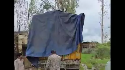 कैलारस: कन्हार एवं नितिनमास के जंगलों से खैर की लकड़ी का अवैध परिवहन करते 3 आरोपी ट्रक सहित पकड़े गए, ट्रक ज़ब्त