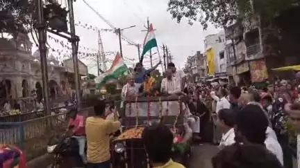 ब्यावरा: सेना से सेवानिवृत्त होकर ब्यावरा लौटे सैनिक का ब्यावरा में जगह-जगह हुआ भव्य स्वागत
