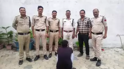 सागर: बहेरिया पुलिस ने लूट और चोरी के एक आरोपी को अवैध हथियार के साथ गिरफ्तार किया